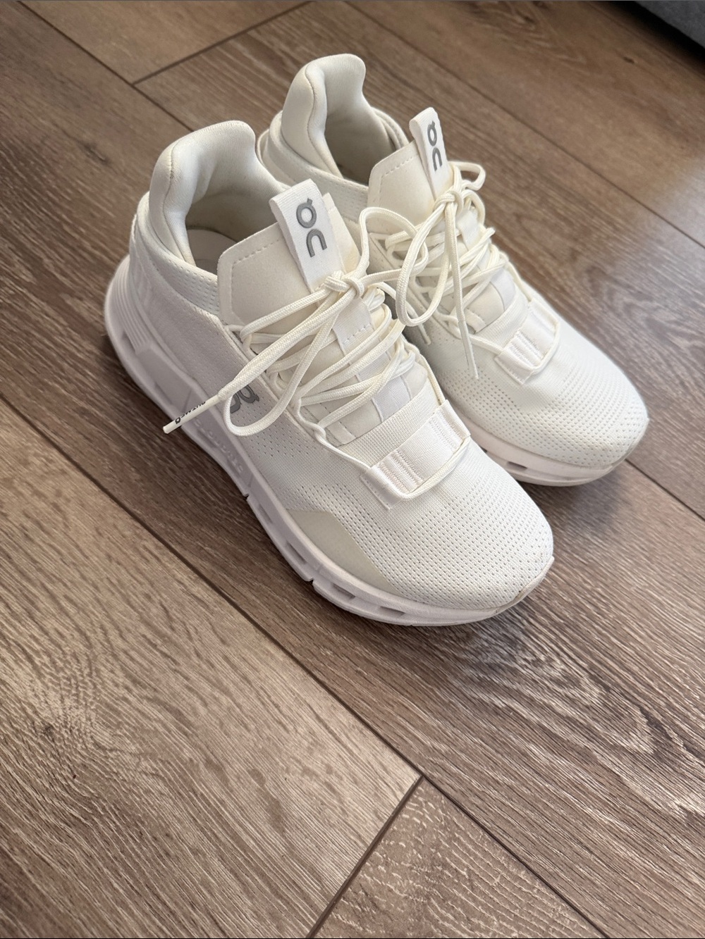 On Running Cloudnova Women’s Performance Sneakers, size 5